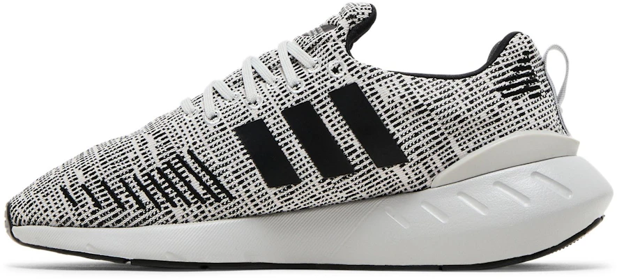 adidas Swift Run 22 'Gris Negro' (Talla Escolar) GZ1555 Lookbook adidas Swift Run 22 'Gris Negro' (Talla Escolar) GZ1555