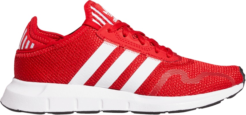Adidas swift hotsell run scarlet