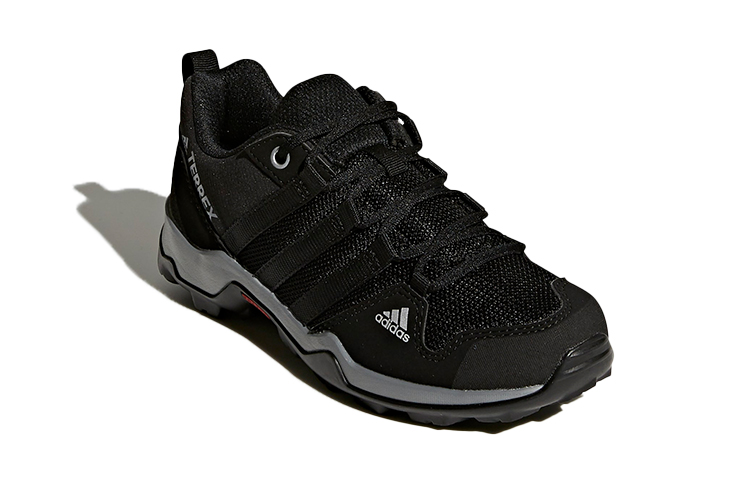 Lookbook (Grade School) adidas Terrex AX2R ''Schwarz Vista Grau'' BB1935