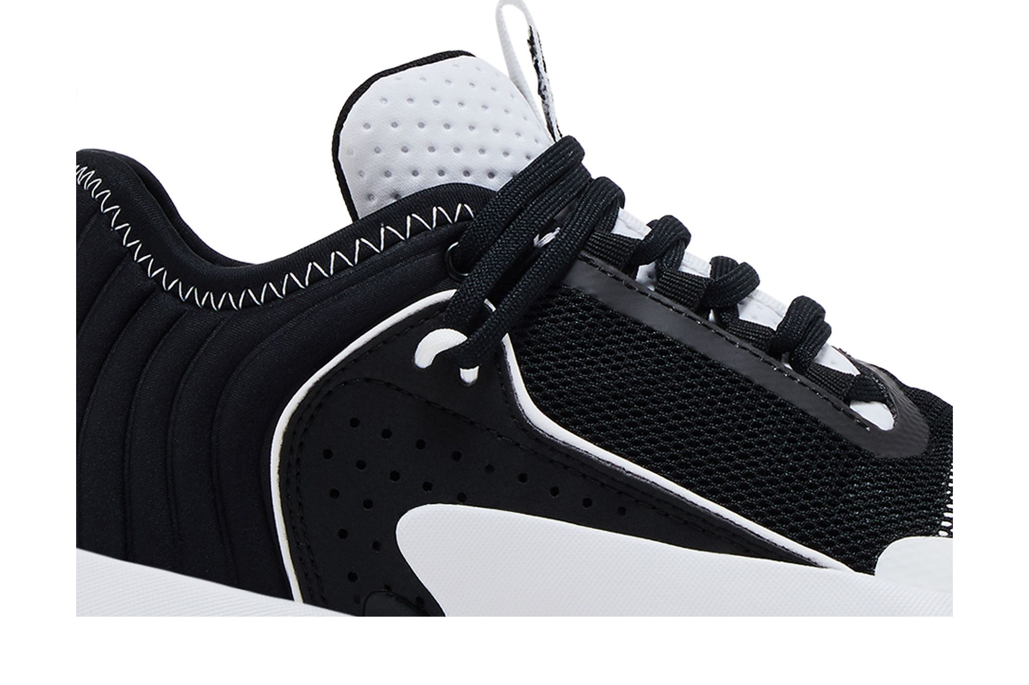 Order (adidas Niños) adidas Trae Unlimited Juvenil 'Negro Blanco' IE2146