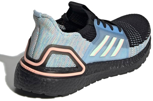 (小童款) 阿迪达斯 UltraBoost 19 J '黑色多彩' EF2358 Lookbook (小童款) 阿迪达斯 UltraBoost 19 J '黑色多彩' EF2358