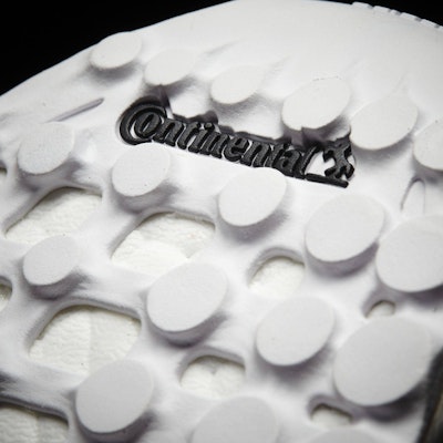 (Grade School) adidas UltraBoost 3.0 'Triple White' BB3047 Details for (Grade School) adidas UltraBoost 3.0 'Triple White' BB3047