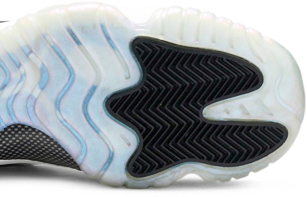 Jordan 11 sales emerald grade school