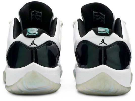 Jordan 11 emerald grade school hot sale
