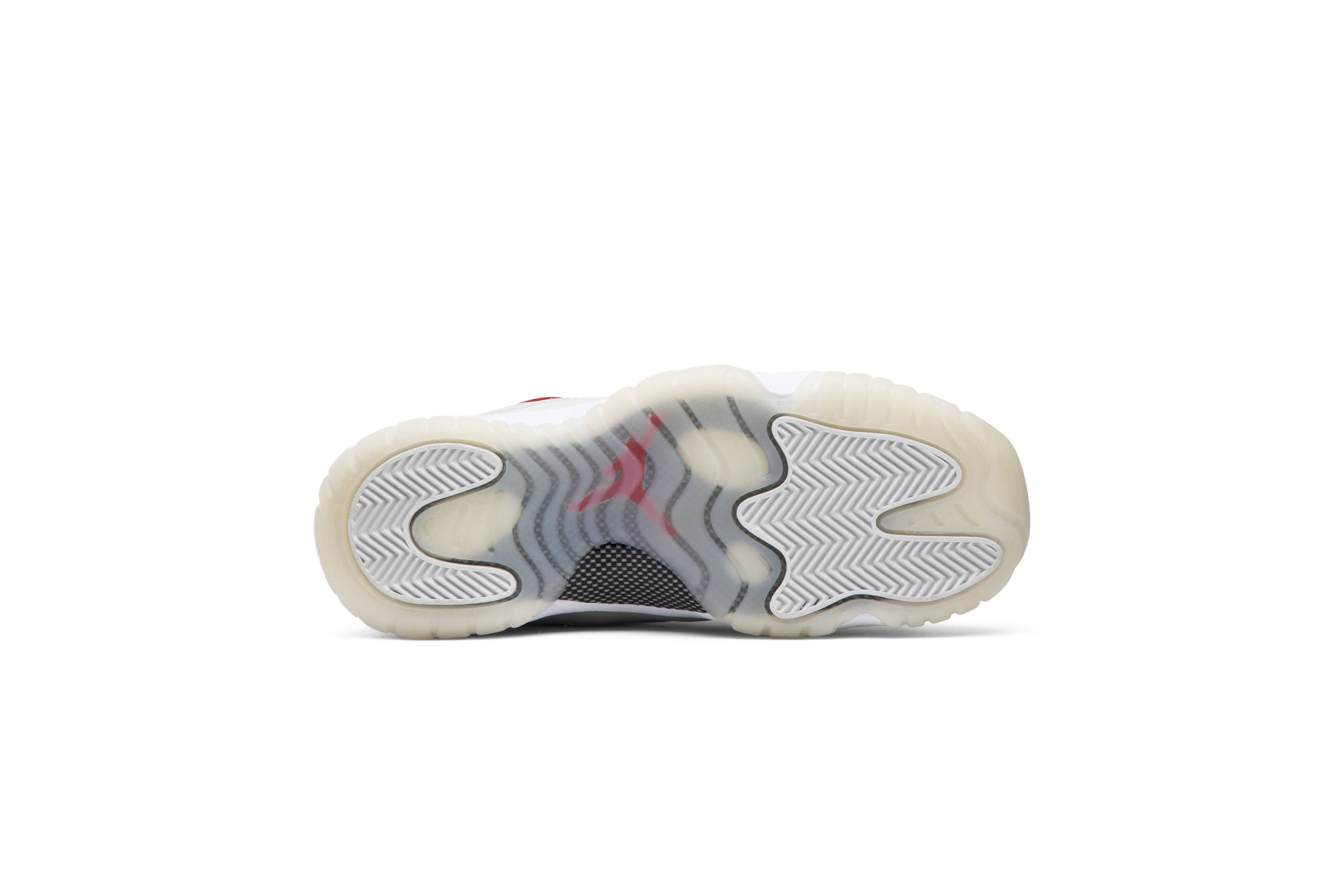 Buy Grade School Air Jordan 11 Retro Platinum Tint 378038 016 Novelship