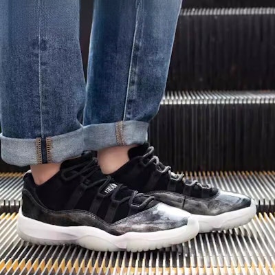 (Grade School) Air Jordan 11 Retro Low 'Barons' 528896-010 Order (Grade School) Air Jordan 11 Retro Low 'Barons' 528896-010