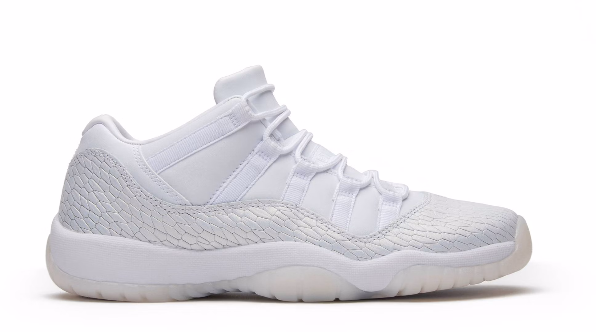 air-jordan-11-retro-low-premium-frost-white-youth