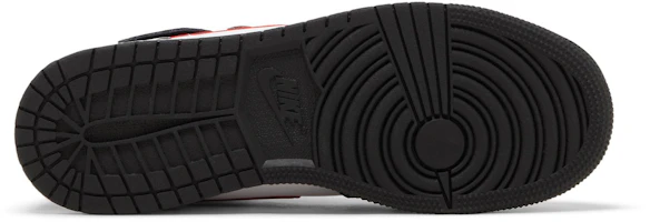 Shop (Grade School) Air Jordan 1 High FlyEase 'Bred Toe' DC7986-061