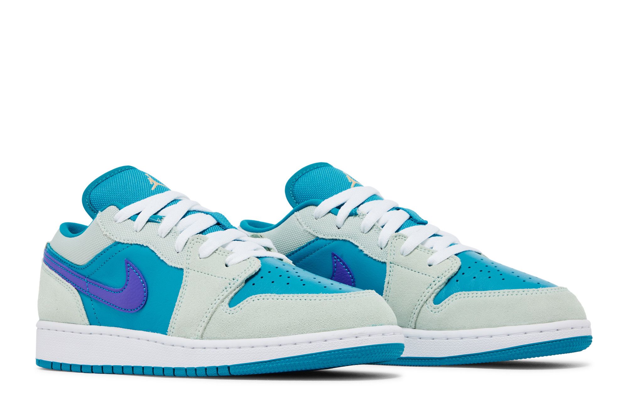 Cheap (Grade School) Air Jordan 1 Low 'Aquatone' DX4374-300