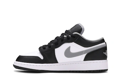 (Grade School) Air Jordan 1 Low 'Black Medium Grey' 553560-040