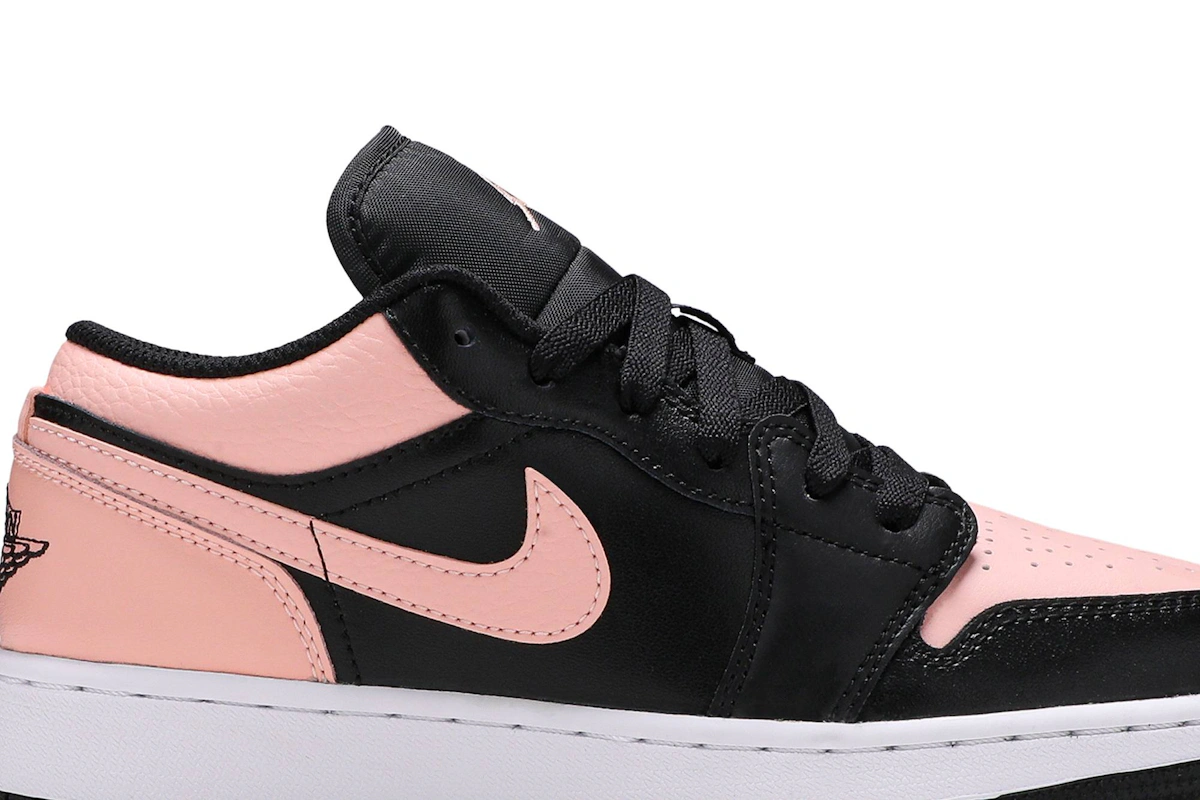 (Grade School) Air Jordan 1 Low 'Crimson Tint' 553560-034