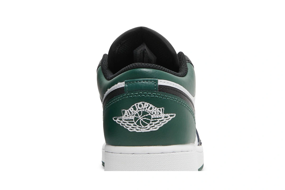 (Grade School) Air Jordan 1 Low 'Green Toe' 553560-371