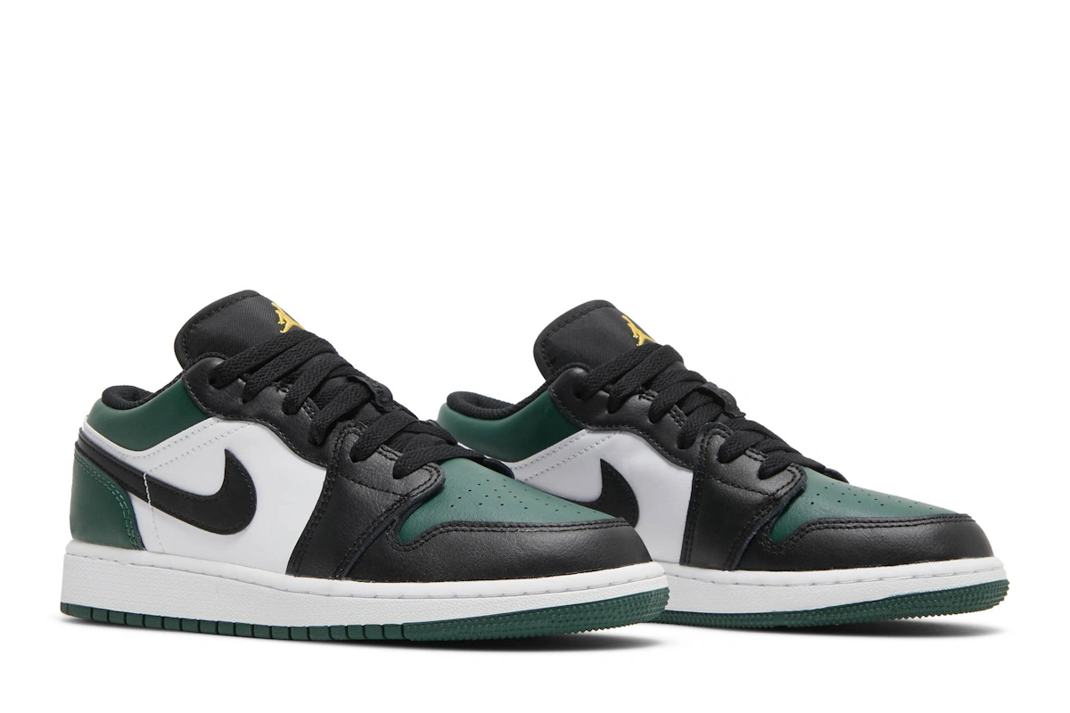 (Grade School) Air Jordan 1 Low 'Green Toe' 553560-371