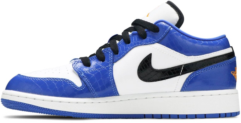 (Kanak-Kanak) Air Jordan 1 Low 'Hyper Royal' 553560-401 Lookbook (Kanak-Kanak) Air Jordan 1 Low 'Hyper Royal' 553560-401