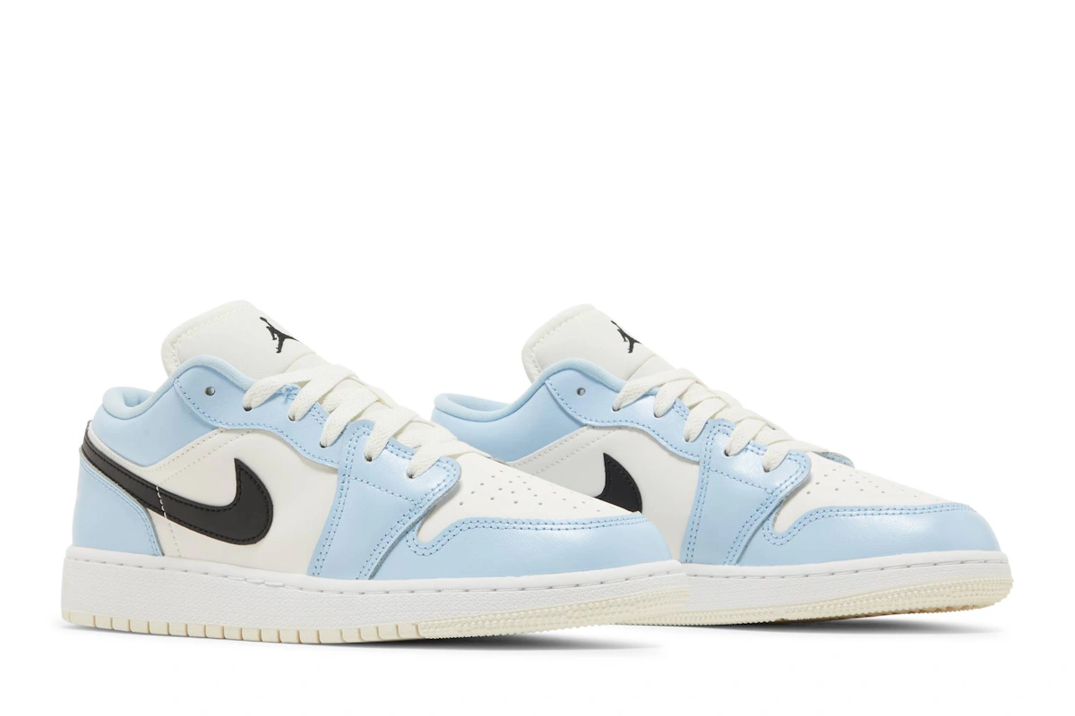 (Grade School) Air Jordan 1 Low 'Ice Blue' 554723-401