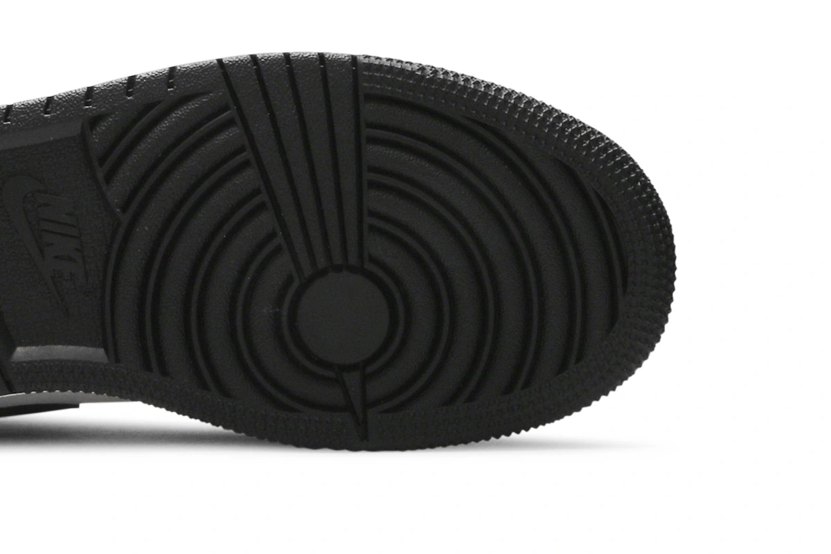 (Grade School) Air Jordan 1 Low 'Light Smoke Grey' 553560-030