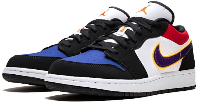 (大童) Air Jordan 1 Low 'Rivals' 低帮运动鞋 553560-051 Lookbook (大童) Air Jordan 1 Low 'Rivals' 低帮运动鞋 553560-051