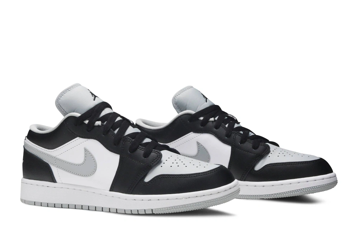 (Grade School) Air Jordan 1 Low 'Smoke Grey' 553560-039