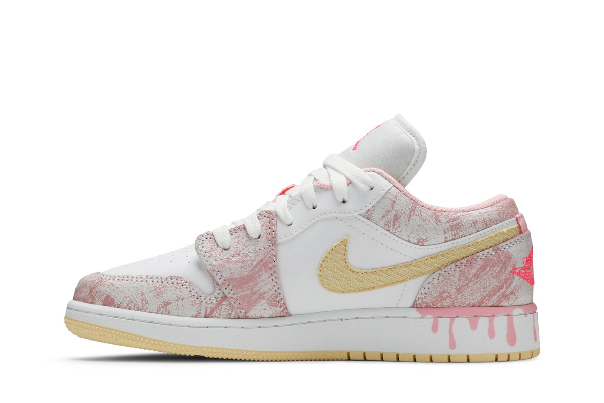 (Grade School) Air Jordan 1 Low 'Strawberry Ice Cream' CW7104-601