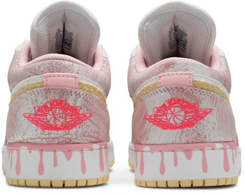 (Kanak-Kanak) Air Jordan 1 Low 'Aiskrim Strawberi' CW7104-601 Details for (Kanak-Kanak) Air Jordan 1 Low 'Aiskrim Strawberi' CW7104-601