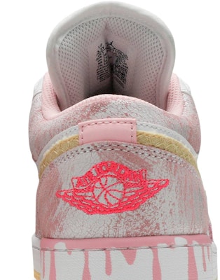(Kanak-Kanak) Air Jordan 1 Low 'Aiskrim Strawberi' CW7104-601 Sizing (Kanak-Kanak) Air Jordan 1 Low 'Aiskrim Strawberi' CW7104-601