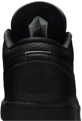 (Año Escolar) Air Jordan 1 Low 'Triple Black' zapatillas niños. 553560-091 Sizing (Año Escolar) Air Jordan 1 Low 'Triple Black' zapatillas niños. 553560-091