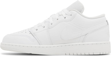 GS エア ジョーダン 1 ロー "トリプルホワイト" (2023) 553560-136 Lookbook GS エア ジョーダン 1 ロー "トリプルホワイト" (2023) 553560-136