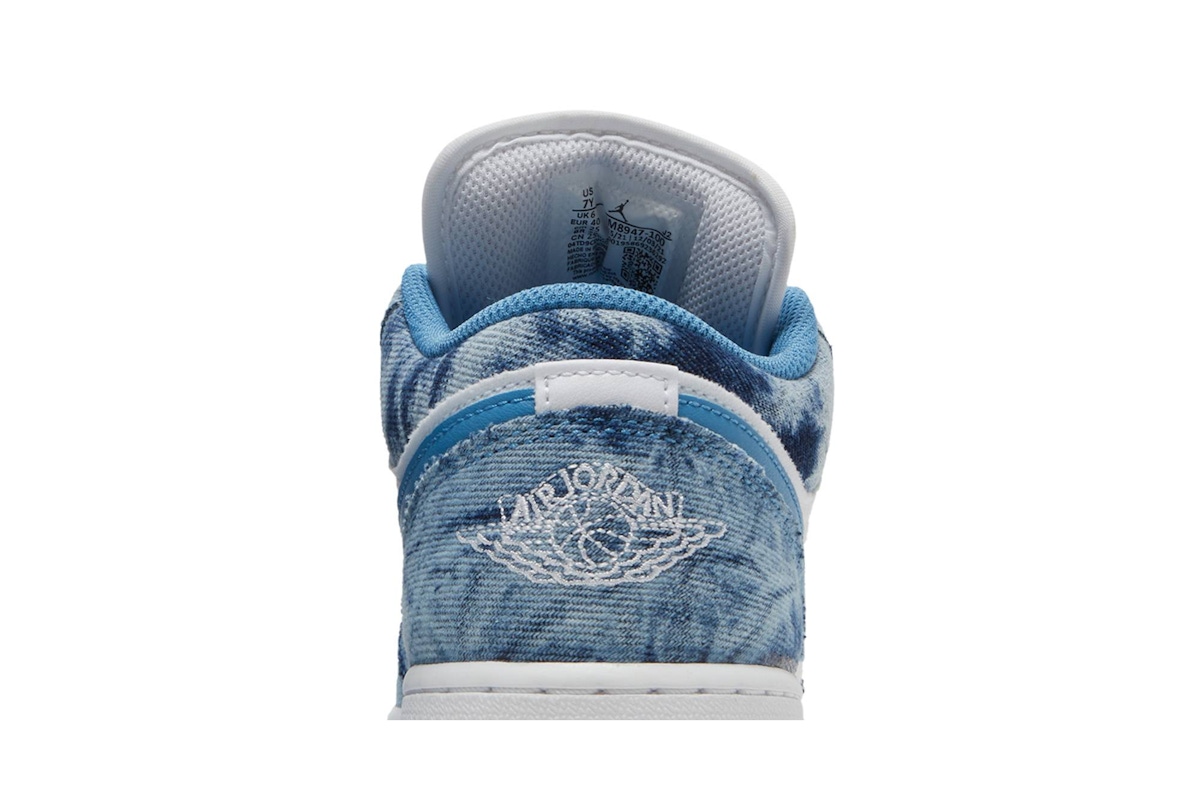 (Grade School) Air Jordan 1 Low 'Washed Denim' DM8947-100