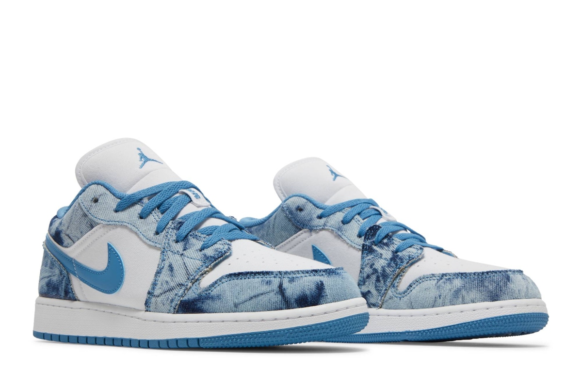 (Grade School) Air Jordan 1 Low 'Washed Denim' DM8947-100