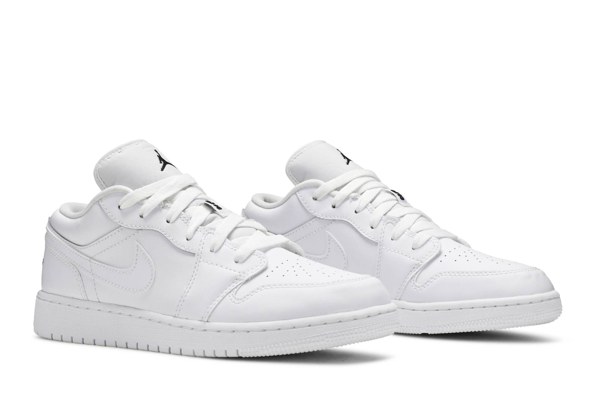 (Grade School) Air Jordan 1 Low 'White Black' 553560-101