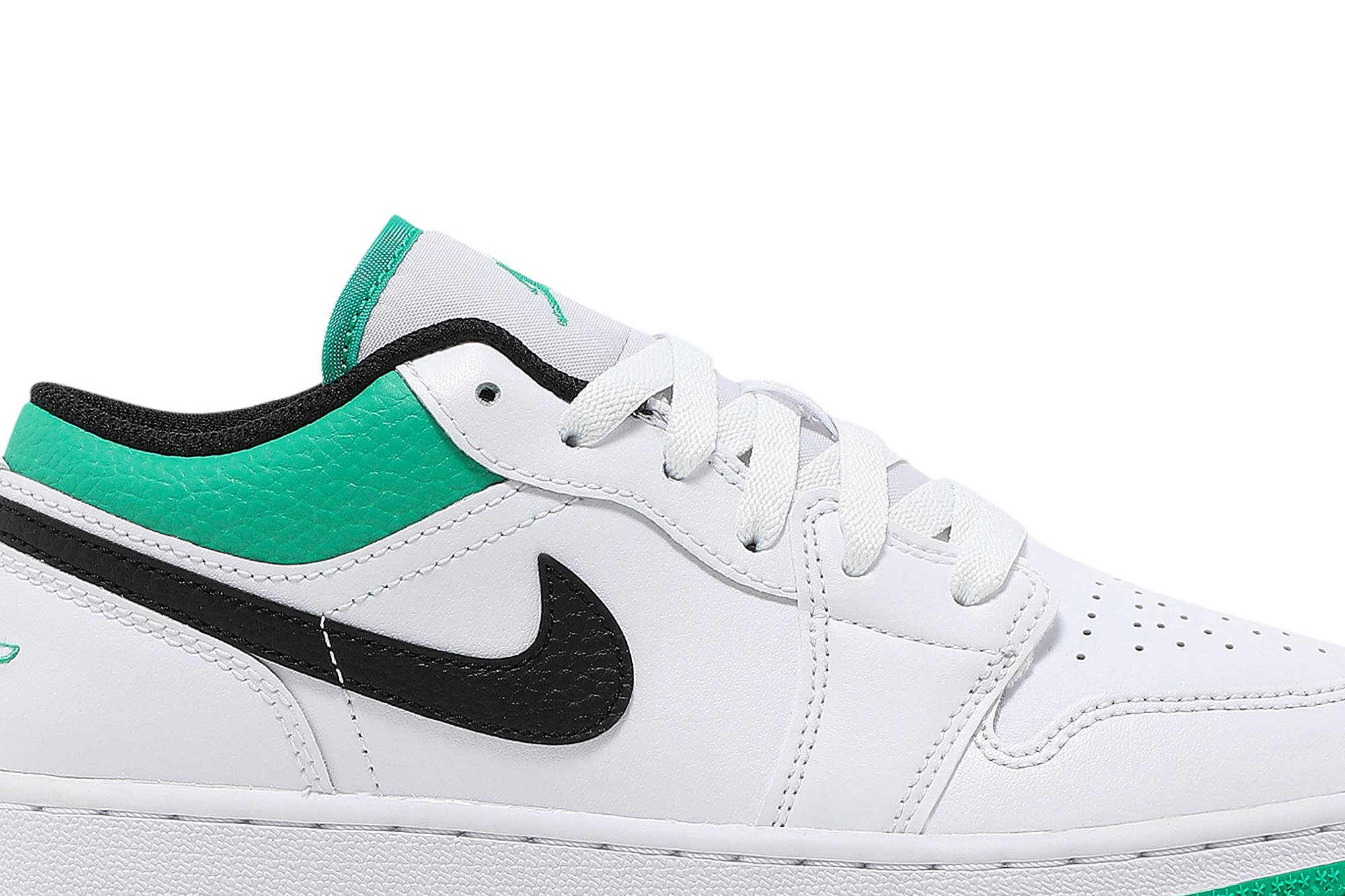 (Grade School) Air Jordan 1 Low ‘White Lucky Green’ 553560-129