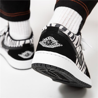 (Grade School) Air Jordan 1 Low 'Zebra' 553560-057 Purchase (Grade School) Air Jordan 1 Low 'Zebra' 553560-057