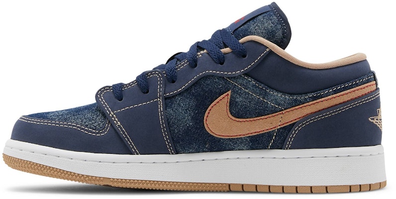 (Grade School) Air Jordan 1 Low SE 'Denim' DM4692-400 Lookbook (Grade School) Air Jordan 1 Low SE 'Denim' DM4692-400