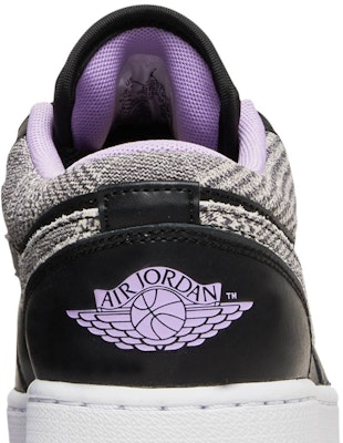 Air Jordan 1 Low SE 'Houndstooth' Anak Sekolah DH0570-015 Sizing Air Jordan 1 Low SE 'Houndstooth' Anak Sekolah DH0570-015