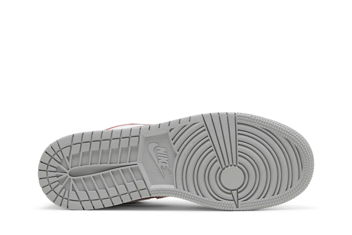 (Grade School) Air Jordan 1 Low SE 'Light Smoke Grey Gym Red' DM0589-016