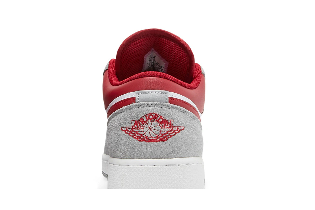 (Grade School) Air Jordan 1 Low SE 'Light Smoke Grey Gym Red' DM0589-016