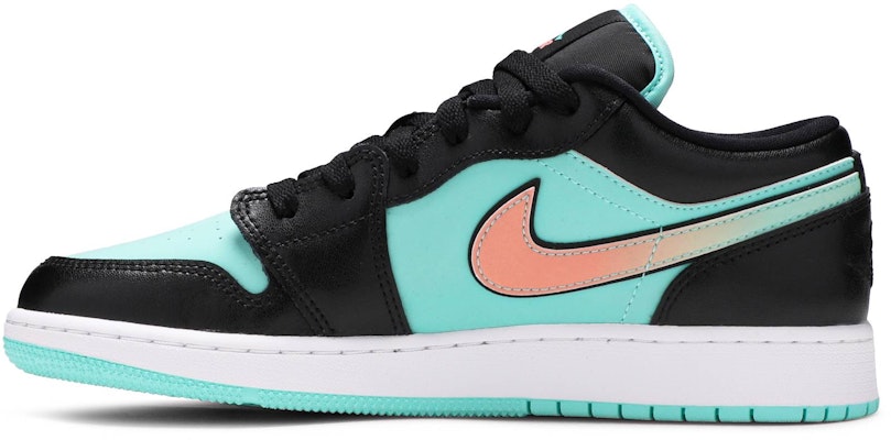 (Awak Sekolah) Air Jordan 1 Low SE 'Tropical Twist' CV9844-301 Lookbook (Awak Sekolah) Air Jordan 1 Low SE 'Tropical Twist' CV9844-301