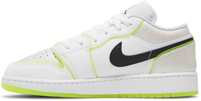 (Grade School) Air Jordan 1 Low SE 'Warped Swoosh' DV1324-117 Lookbook (Grade School) Air Jordan 1 Low SE 'Warped Swoosh' DV1324-117