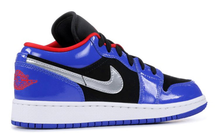 Lookbook (Grade School) Air Jordan 1 Low Top 3 553560-406