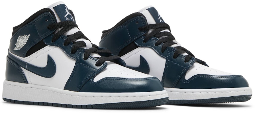 (Grade School) Air Jordan 1 Mid 'Armory Navy' 554725-411 Cheap (Grade School) Air Jordan 1 Mid 'Armory Navy' 554725-411