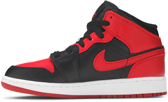 Lookbook (Grade School) Air Jordan 1 Mid 'Banned' 2020 554725-074