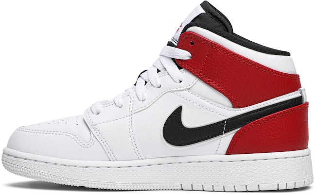 (Kanak-Kanak) Air Jordan 1 Mid 'Chicago' 554725-116 Lookbook (Kanak-Kanak) Air Jordan 1 Mid 'Chicago' 554725-116
