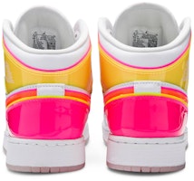 GS エア ジョーダン 1 ミッド "エッジグロー" (Ea Jōdan 1 Middo "Ejjiguro") CV4611-100 Details for GS エア ジョーダン 1 ミッド "エッジグロー" (Ea Jōdan 1 Middo "Ejjiguro") CV4611-100