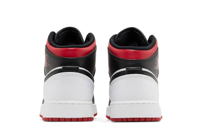 (Grade School) Air Jordan 1 Mid 'Gym Red Black Toe' DQ8423-106