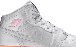 (Aniño) Air Jordan 1 Mid 'Plateado Metálico Rosa Carmesí' 555112-006 Order (Aniño) Air Jordan 1 Mid 'Plateado Metálico Rosa Carmesí' 555112-006