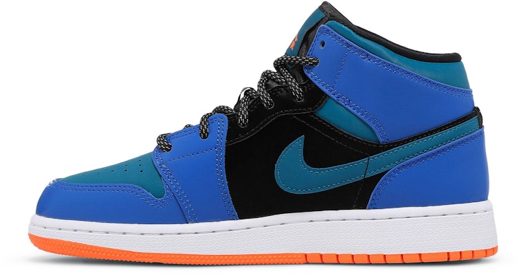 Air Jordan 1 Mid GS 'Racer Blue' 2020 Anak-Anak 554725-440 Lookbook Air Jordan 1 Mid GS 'Racer Blue' 2020 Anak-Anak 554725-440
