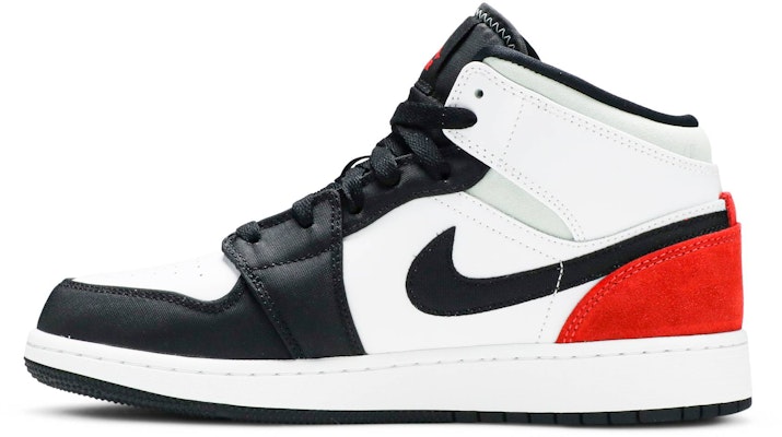 (초등학생) 에어 조던 1 미드 '레드 민트' BQ6931-100 Lookbook (초등학생) 에어 조던 1 미드 '레드 민트' BQ6931-100