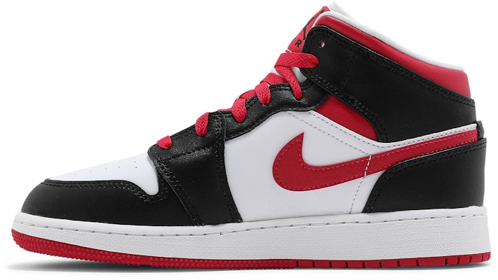 (Kanak-Kanak) Air Jordan 1 Mid 'Putih Very Berry' 554725-016 Lookbook (Kanak-Kanak) Air Jordan 1 Mid 'Putih Very Berry' 554725-016