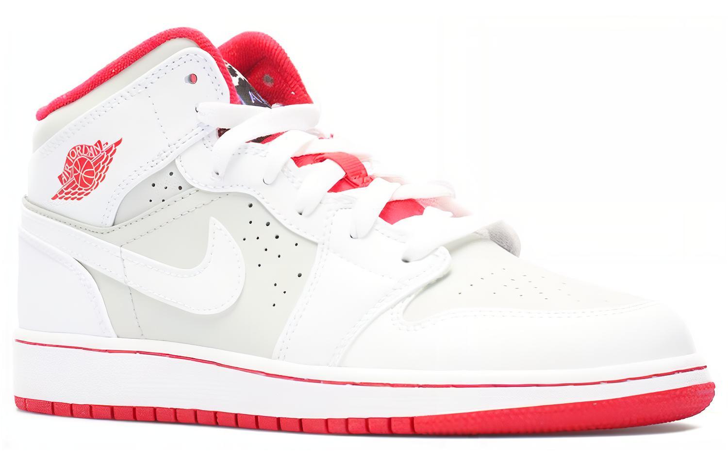 Lookbook (GS) 에어 조던 1 미드 '헤어' 2015 719554-123