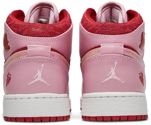 (키즈) 에어 조던 1 미드 프리미엄 "발렌타인 데이" 579748-607 Details for (키즈) 에어 조던 1 미드 프리미엄 "발렌타인 데이" 579748-607